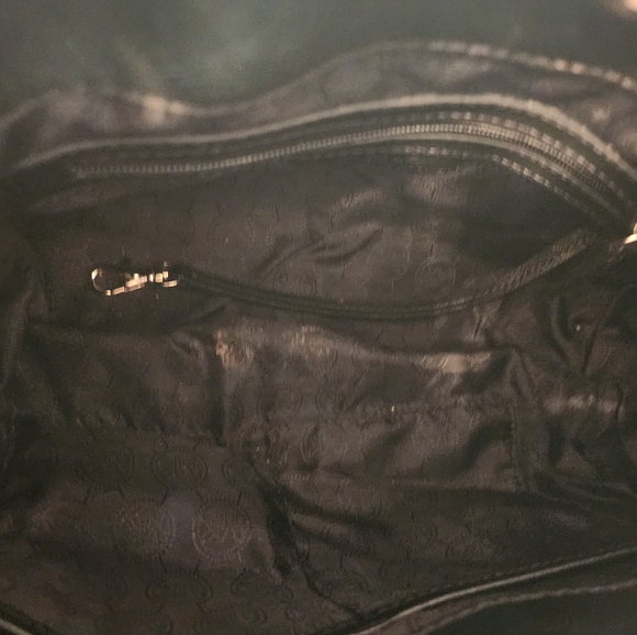 Michael Kors- Large Black Hamilton Lock & Key Bag - Picture 3 of 4